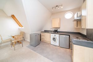 Kitchen Diner- click for photo gallery